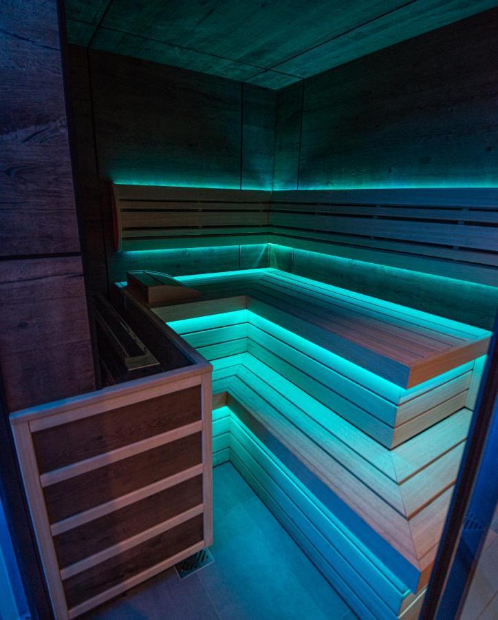 Marconio Wellness Private Pool & Spa - City Center Белград Экстерьер фото