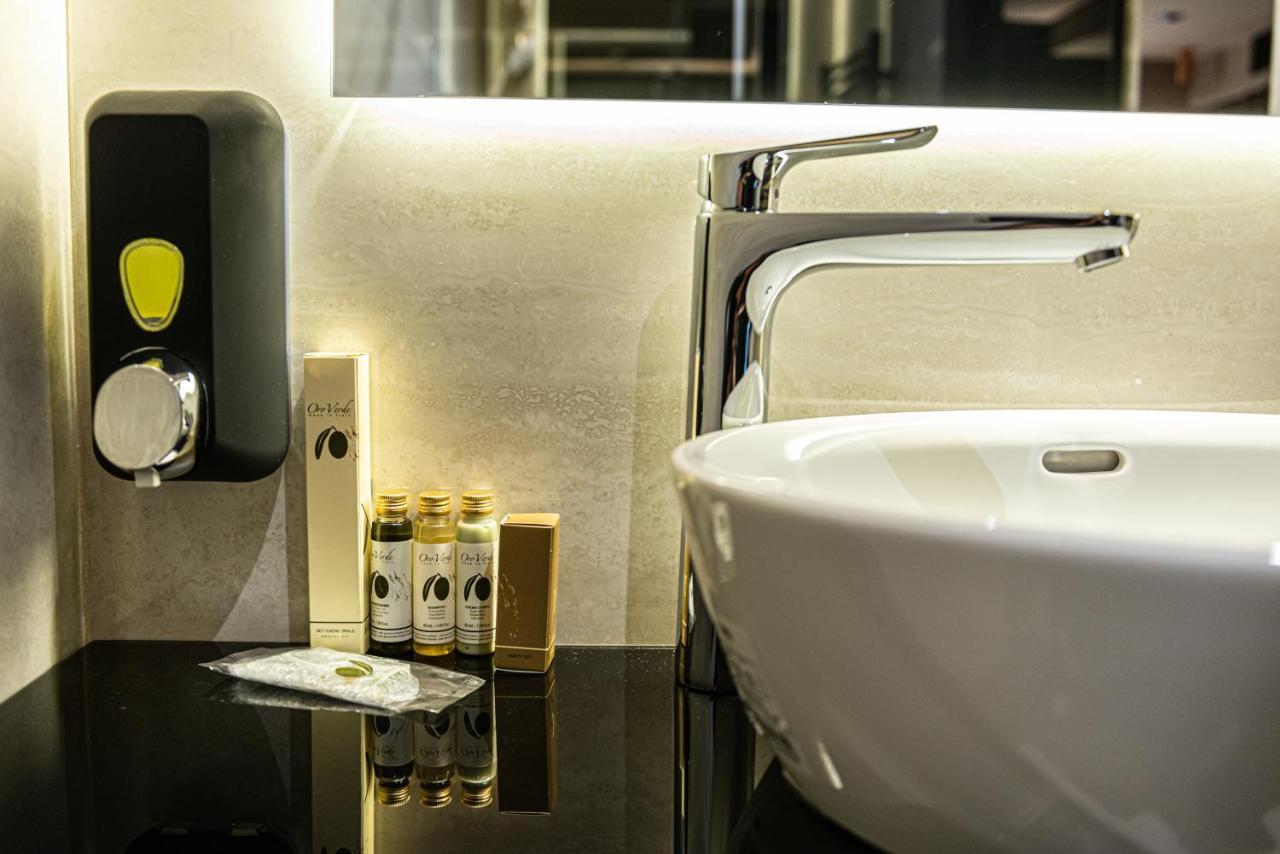 Marconio Wellness Private Pool & Spa - City Center Белград Экстерьер фото