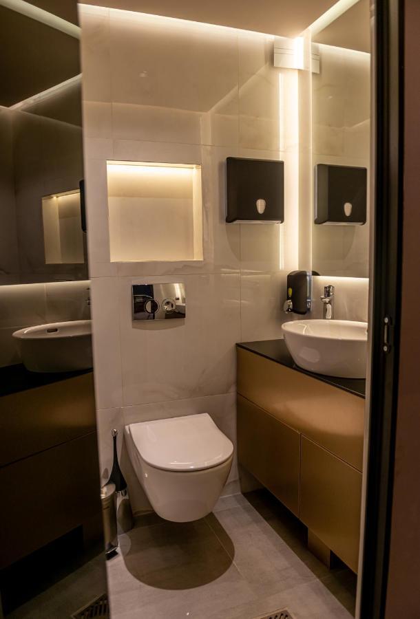 Marconio Wellness Private Pool & Spa - City Center Белград Экстерьер фото